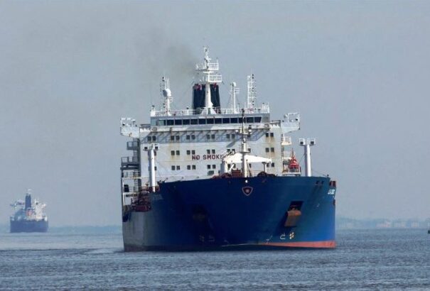 The Wall Street Journal: megtalálja az utat a vevőkhöz az orosz kőolaj