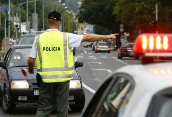 Többet fizethetünk a gyorshajtásért, vagy ha telefonálunk a volánnál