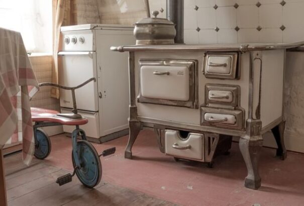 A csehek félnek a gázkieséstől, ezért felvásárolják a szilárd tüzelésű tűzhelyeket