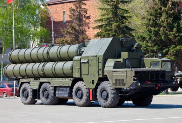 Naď: Szlovákia már tárgyal az EU-val az Ukrajnának adományozott katonai felszerelés pénzügyi kompenzációjáról