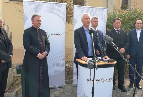 A hívők és a magyarság megtartása szempontjából is komoly tétje van a vasárnapi választásoknak – Soltész Miklós a Körképnek (Interjú)