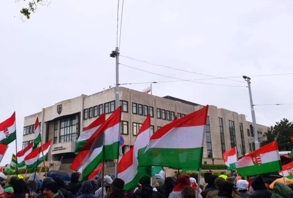 A felvidéki magyarság reagál: Kedden tüntetés lesz a szlovák parlament előtt a magyarellenes uszítások miatt
