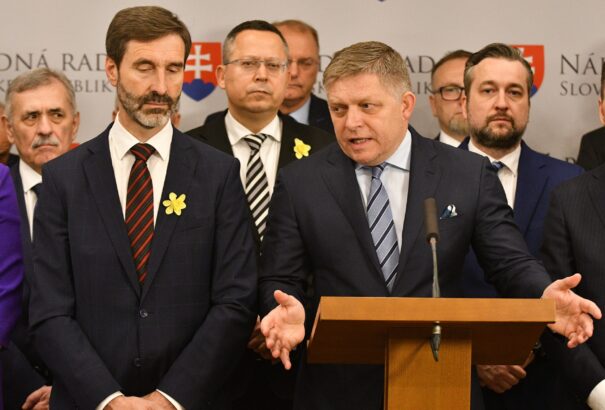 A szlovák EP-képviselők a Smer-SD kizárását követelik az S&D-ből