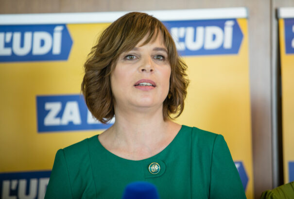 Remišová a HZDS-hez hasonlította a Smert, Ficot pedig Mečiarhoz