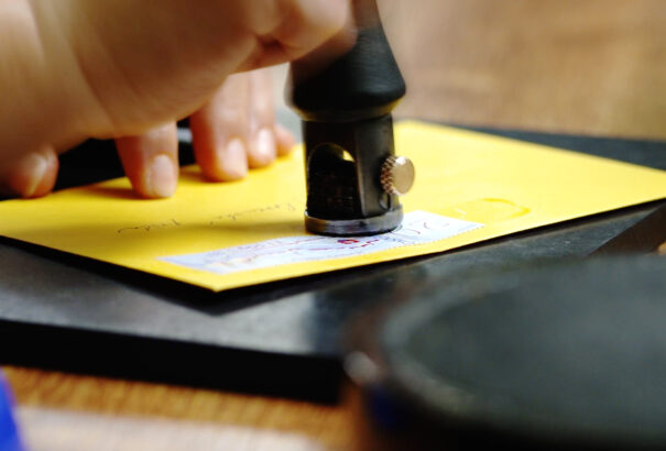 Ismét csalásra figyelmeztet a Szlovák Posta. Ezúttal humanitárius segítségnyújtásra hivatkoznak