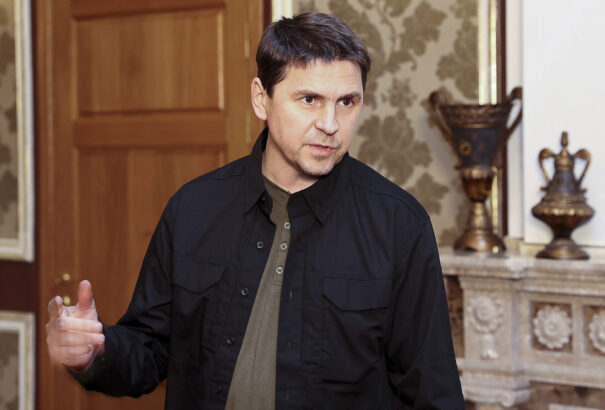 Az ukrán elnök tanácsadója: Ne ajánljanak nekünk tűzszünetet