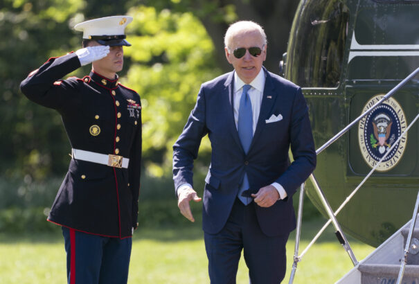 Biden aláírta az ukrán „kölcsönbérleti” törvényt, még több amerikai fegyver mehet Ukrajnába