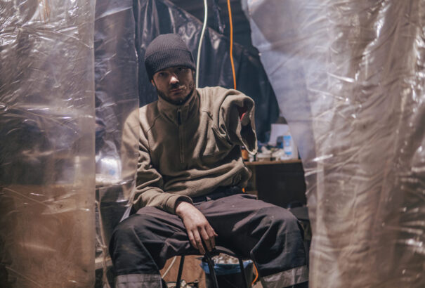 Orosz védelmi tárca: az Azovsztalnál megállapodás született a sebesültek elszállításáról