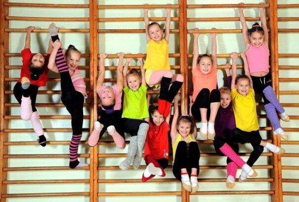 A képviselők azt kérik Gröhlingtől, hogy vezessen be egy harmadik testnevelésórát