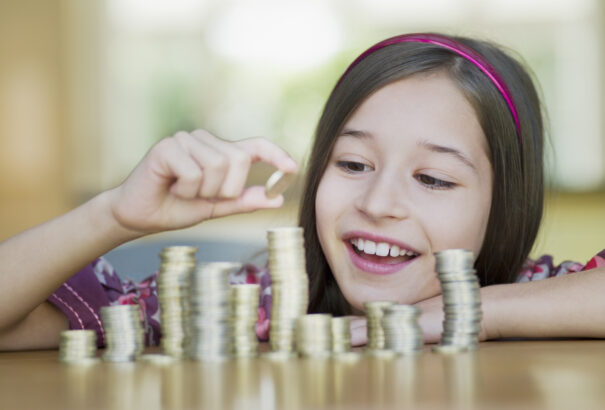 A családi pótlék egyszeri alkalommal 100 euróra emelkedik