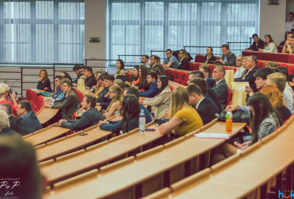 A Selye János Egyetem felkészít a szakmai sikerekre – Az ARRIVA középvezetője mesélt egyetemi és szakmai életéről