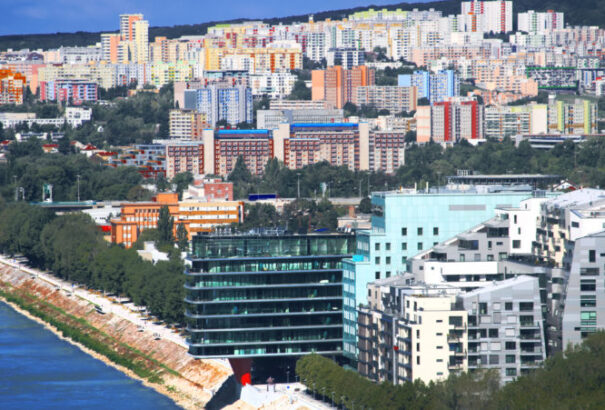 Minden eddigi rekordot megdöntött a lakásárak növekedése Szlovákiában 2022 első negyedévében