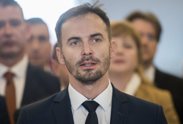 Šipoš (OĽaNO): A gyermekeknek járó adóbónusz emelésnél minden párt megmutathatja valódi arcát