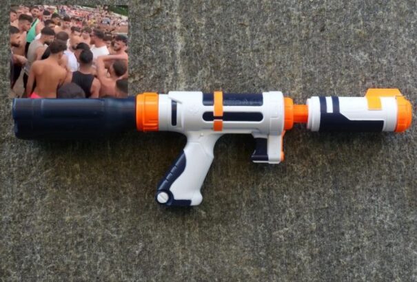 Tömegverekedéssé fajult a vízipisztolyozás egy berlini strandon (+videó)