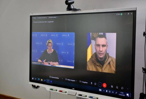 Bécs, Berlin és Madrid polgármesterét is átverte egy ál-Klicsko