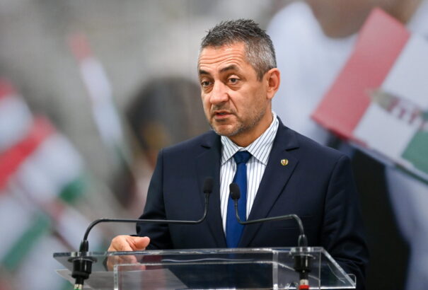 Potápi: péntektől lehet jelentkezni a Határtalanul program idei nyílt pályázatára