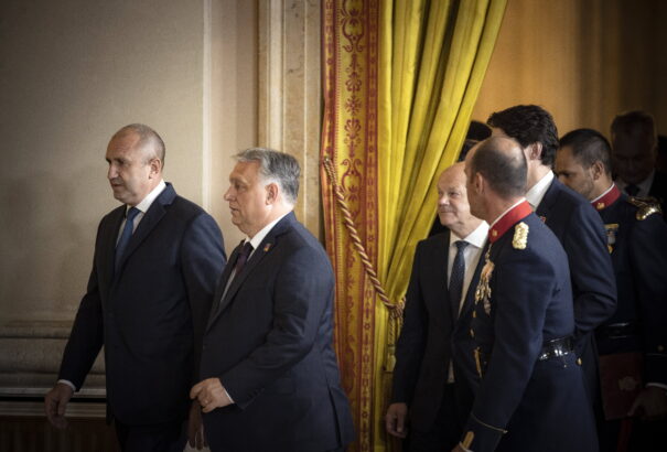 NATO-csúcs – Orbán: mi a béke pártján állunk