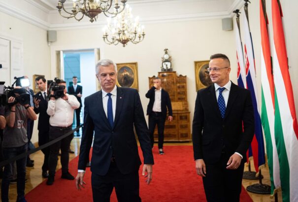 Szijjártó-Korčok találkozó: Szlovákia továbbra sem fog beleszólni a Budapestről érkező támogatásokba