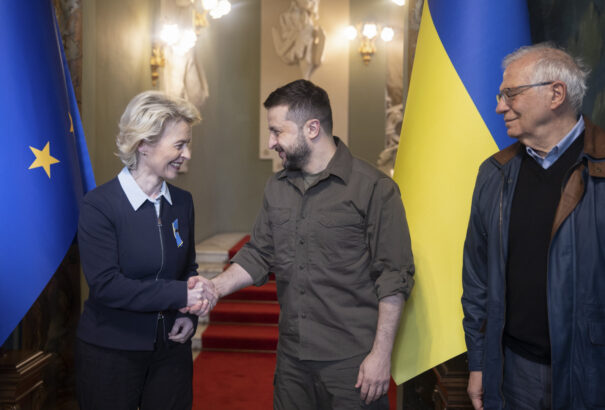 9 milliárd eurós kölcsönt adhat az EU Ukrajnának