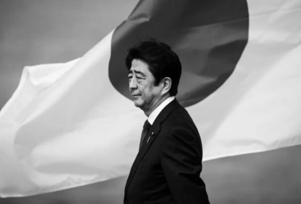 Vallási szekta tagjának vélte Abe Sinzót a merénylő