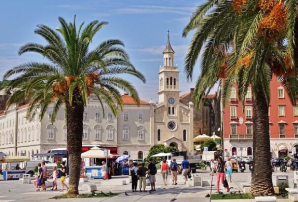 Kétszer annyi turista nyaralt az első fél évben Horvátországban, mint tavaly