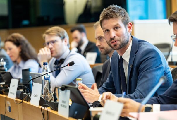 Macron a szlovák progresszívok elnökével tenné európai alapjoggá az abortuszt – a terhesség bármely szakaszában