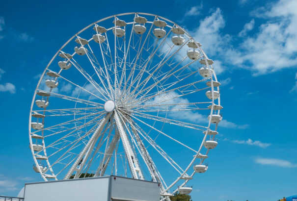 Kizuhant az óriáskerékből egy fesztiválozó a Balaton Soundon