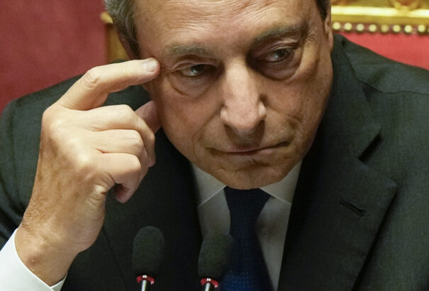 Mario Draghi új bizalmi paktumot kért a parlamenti pártoktól a kormányzás folytatására