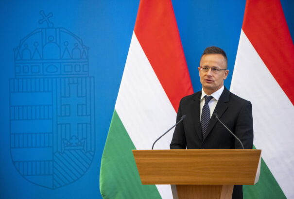 Szijjártó Péter: a háborúnak egyhamar nem lesz vége