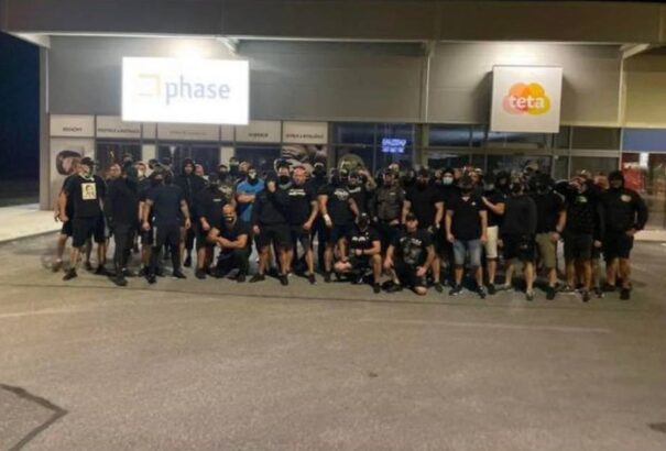 A Slovan ultrái megfutamodtak a Fradisták elől - Képek, videó