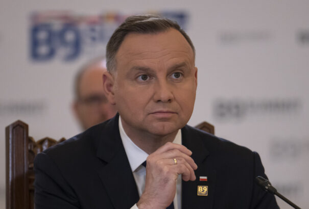 Kibukott a lengyel elnök Jourovára: Ez politikai támadás Lengyelország ellen