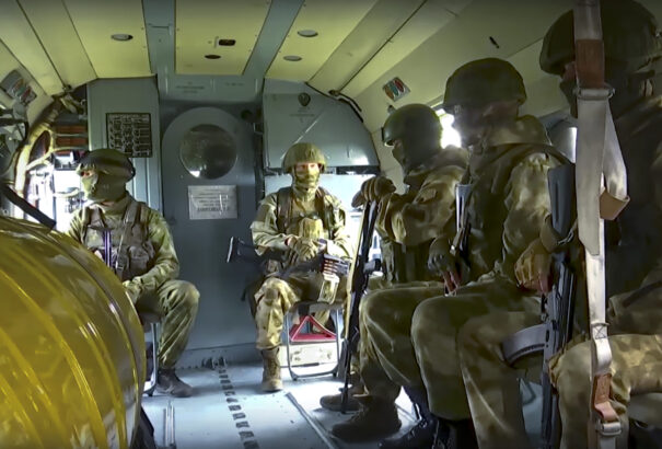 Ukrajnai háború – Moszkva az ENSZ szakértőivel vizsgáltatná ki az ukrán hadifoglyokra mért csapást