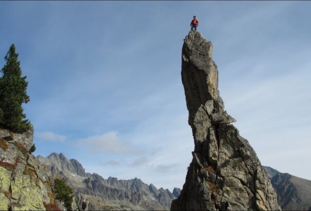 Lezuhant egy szikláról és meghalt egy hegymászó a Magas-Tátrában