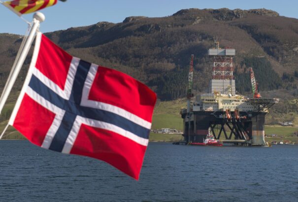 Csökkenhet a kitermelés – sztrájkba lépett a norvég olaj- és gázipari dolgozók egy része
