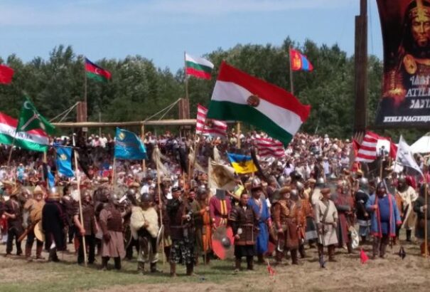 Kövér: a Kurultaj üzenet és példa minden nyugati és keleti népnek