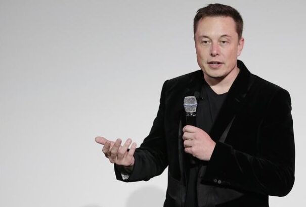 Musk viccelődött a Twitteren, kilőttek a Manchester United részvényei