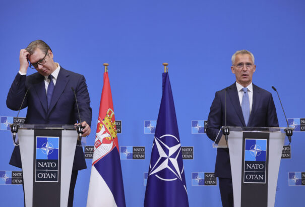 A NATO kész beavatkozni a koszovói-szerb konfliktusba