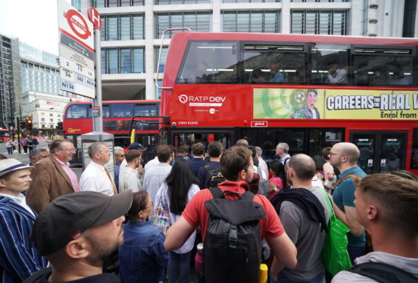 Sztrájkolnak a londoni metróvezetők, megbénult a forgalom a brit fővárosban