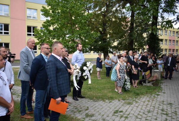 Roma holokauszt – Rimaszombatban is megemlékeztek a Porrajmosról (Képgalériával)