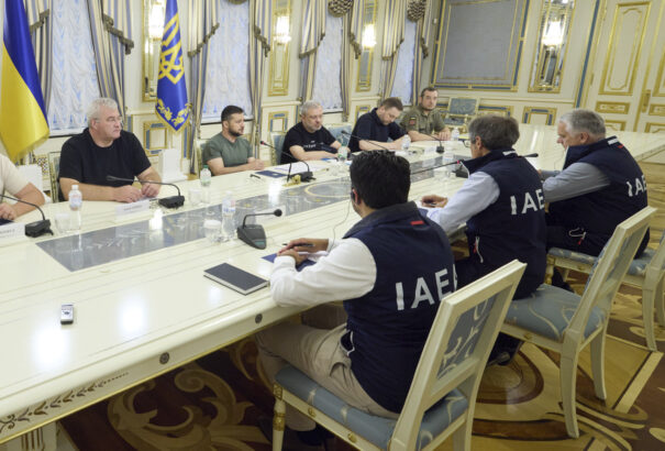 Elindult a NAÜ-küldöttség a zaporizzsjai atomerőmű felé