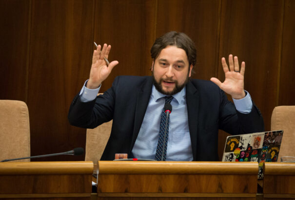 A Pozsonyi Kerületi Bíróság megerősítette, hogy Blaha jogtalanul avatkozott be az államfő jogaiba