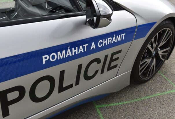 Átmenetileg ellenőrzéseket vezettek be a cseh-szlovák határon