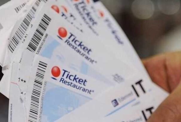 Szeptembertől 4,80 euróra emelkedik az ebédjegy minimális összege