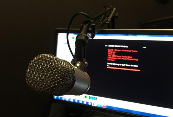 A rádió, ahol a megszokottól eltérően nem a zenéké a főszerep