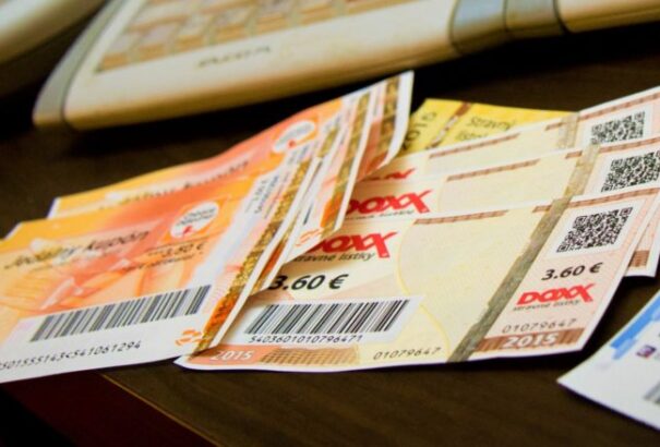 Szeptembertől emelkedik az ebédjegy minimális értéke, az utazási költségre is több pénz jut