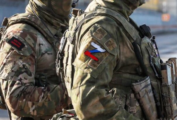 Mihajlo Podoljak: A háború egyértelműen nem az orosz forgatókönyv szerint zajlik