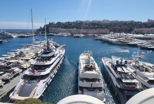 Sosem élt még annyi szupergazdag ember a Földön, mint most