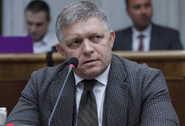 A gyászos felvidéki magyar nemzeti stratégiaalkotás margójára: egyesek már Ficóban látják a megváltót