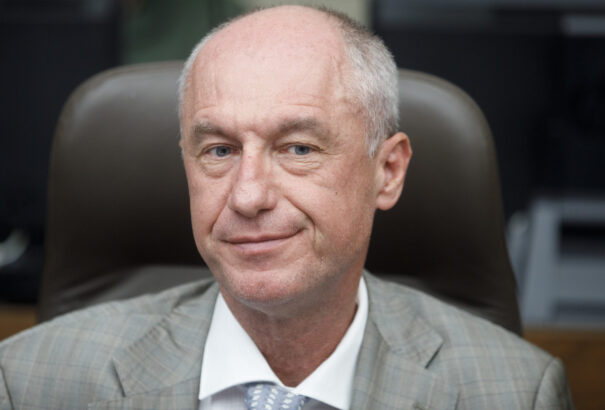 Hirman bejelentette: drágább lesz az áram, de van elég gáz a tárolókban – ha minden jól megy