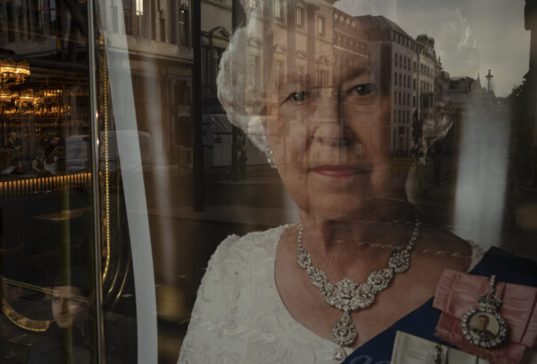 A szlovák televíziók a királynő temetésével kapcsolatban módosítják hétfői műsorukat